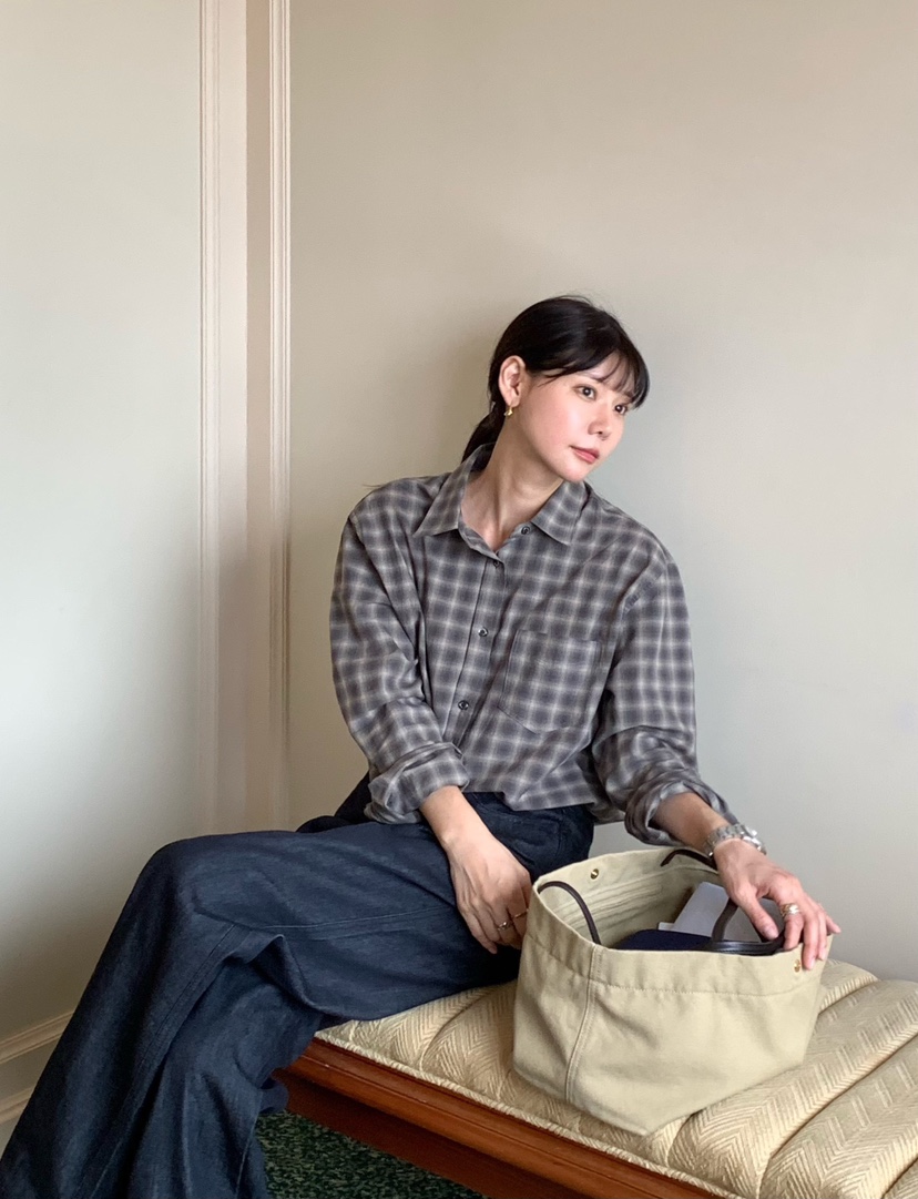 空東大門實拍女士新品推薦熱賣真品時尚休閑襯衫蕾絲衫格紋COURGETTE襯衫/蕾絲衫