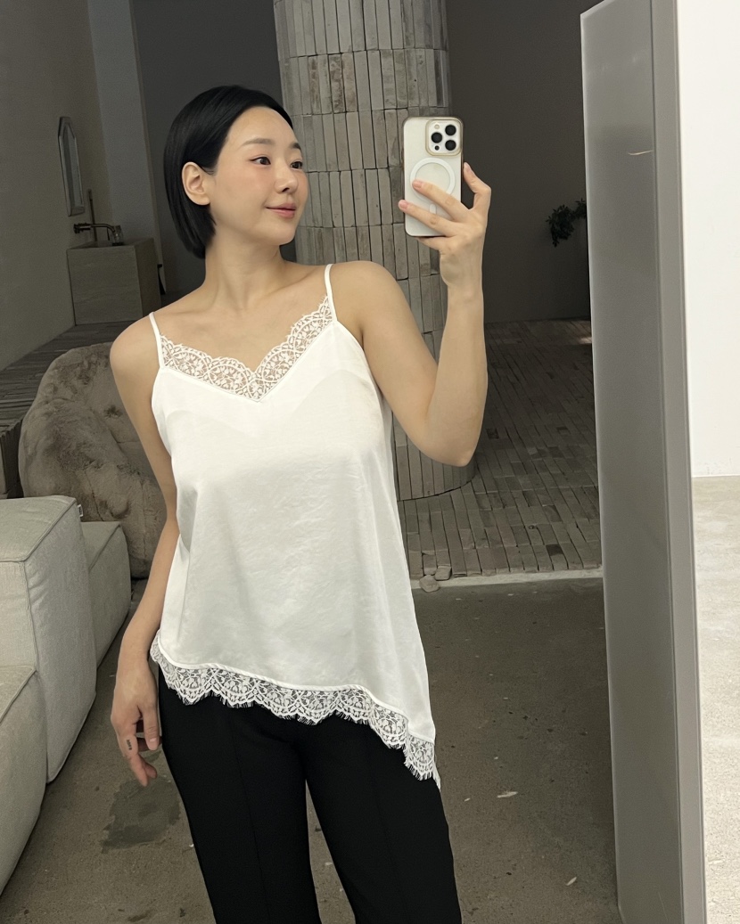 VERNI韓國直郵女裝新款真品時尚人氣熱賣吊帶背心蕾絲無袖VERNI吊帶/背心