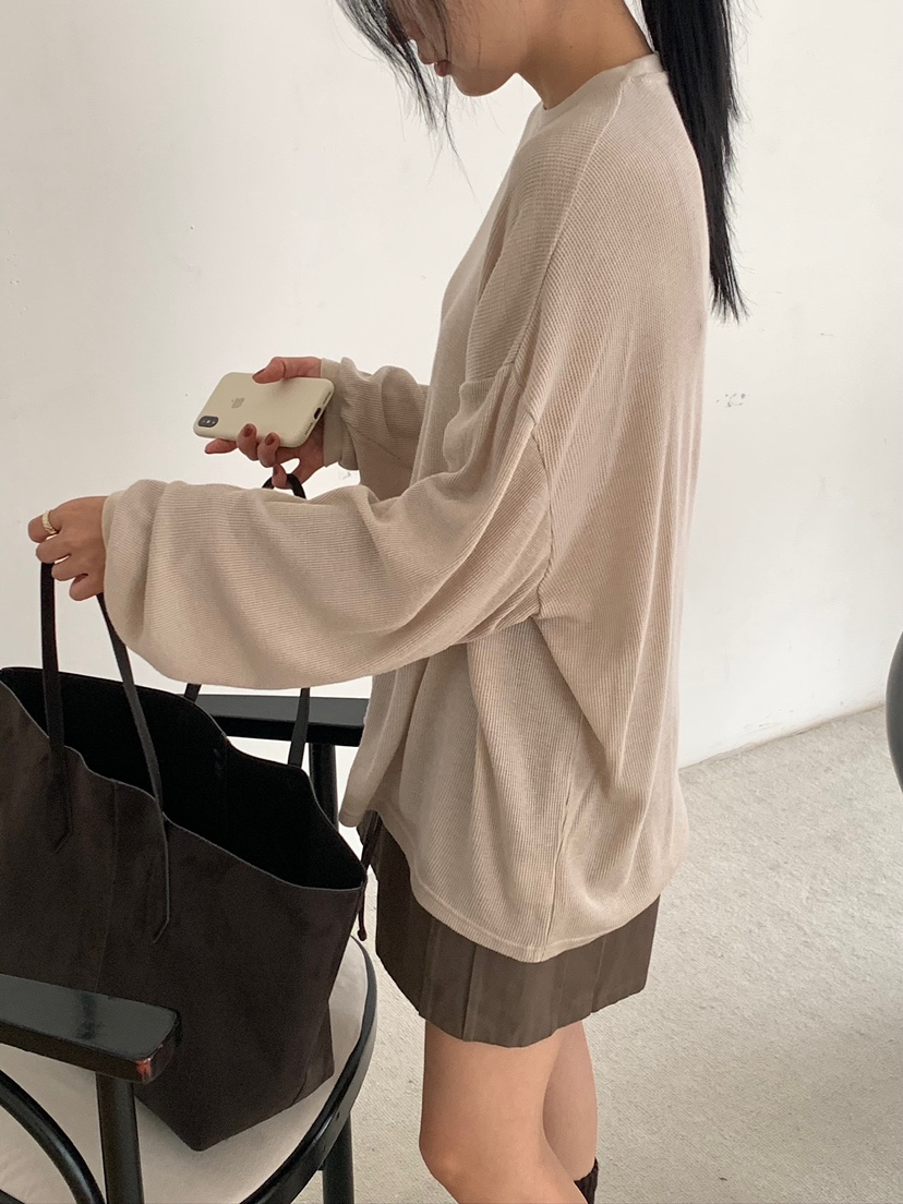 BLEECKER東大門直郵女士新品時尚人氣熱賣推薦休閑長袖T恤BLEECKER長袖T恤