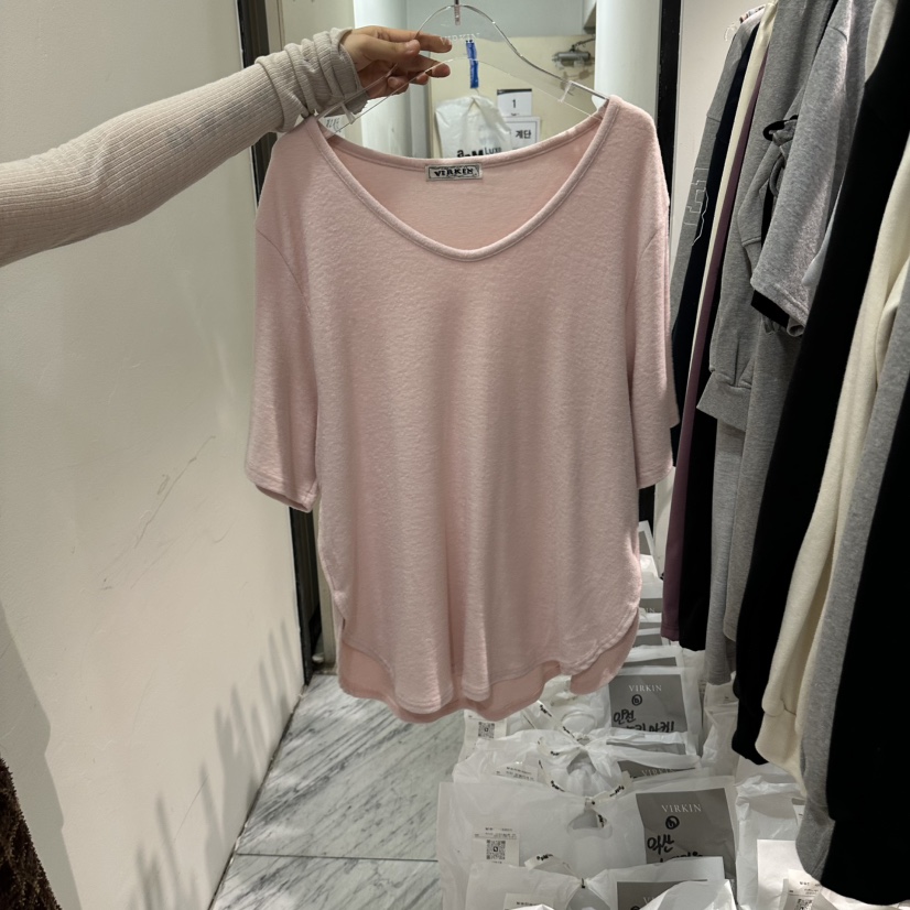 VIRKIN東大門代購女裝新款真品時尚休閑推薦熱賣人氣T恤U領VIRKINT恤圖色3