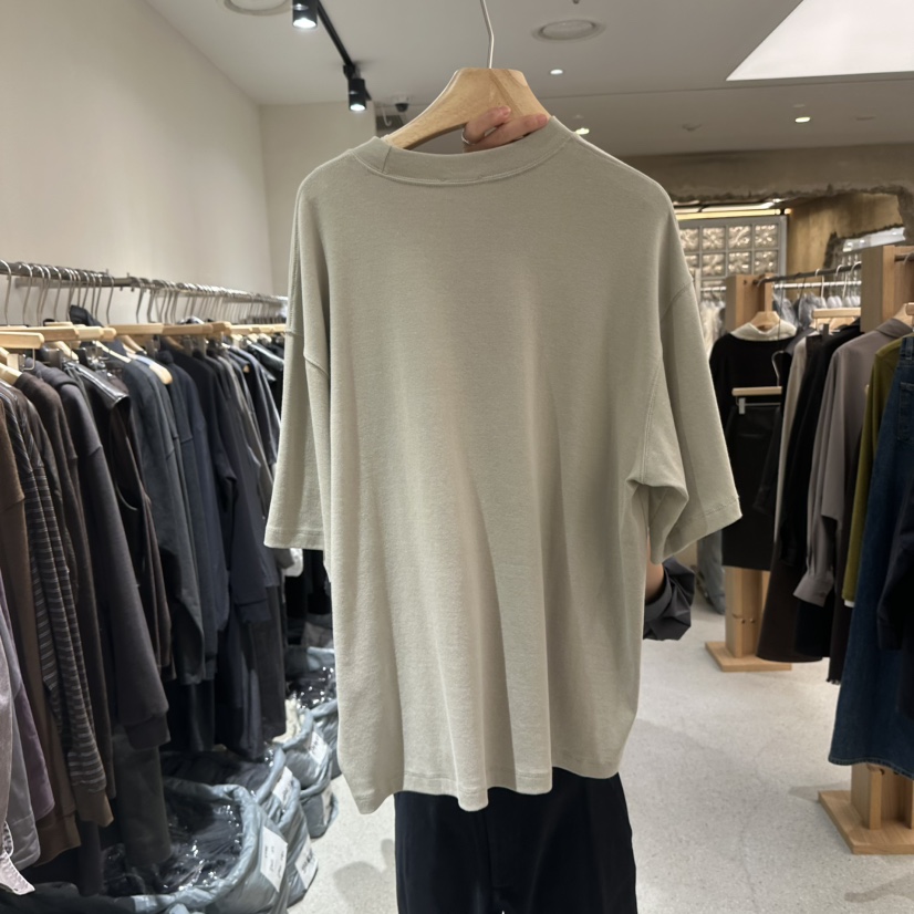 UTRE東大門實拍女裝新品人氣休閑熱賣真品推薦時尚T恤高領UTRET恤圖色3