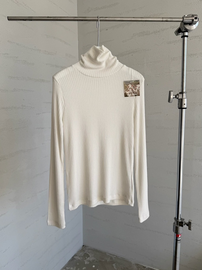 URBANE cloth東大門直郵女士新款真品人氣休閑長袖T恤高領URBANE cloth長袖T恤圖色1
