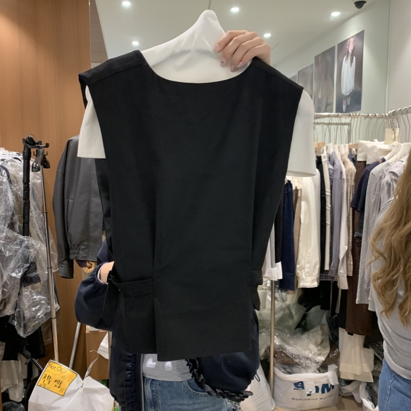 FLAT OGI東大門直郵女裝新品真品推薦熱賣吊帶背心不含內搭FLat OGI吊帶/背心