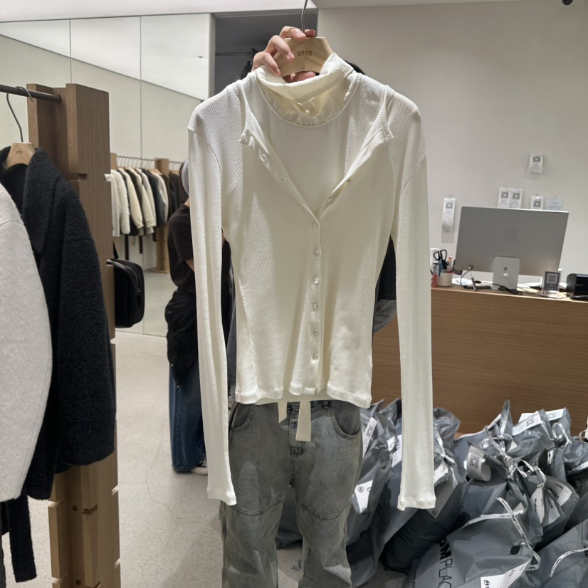 UTRE韓國代購女士新款休閑真品熱賣推薦長袖T恤不含內搭開衫UTRE長袖T恤圖色1