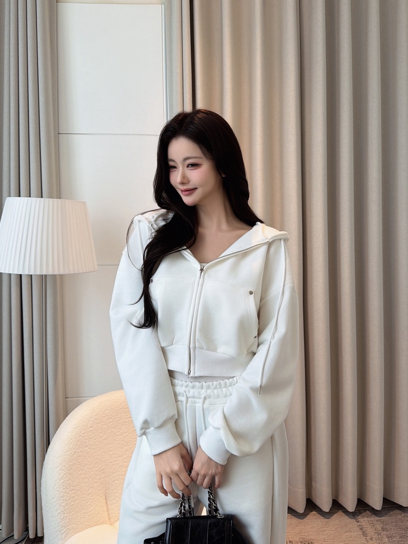 CLOTH東大門實拍女士新品熱賣推薦時尚真品休閑人氣套裝CLOTH套裝