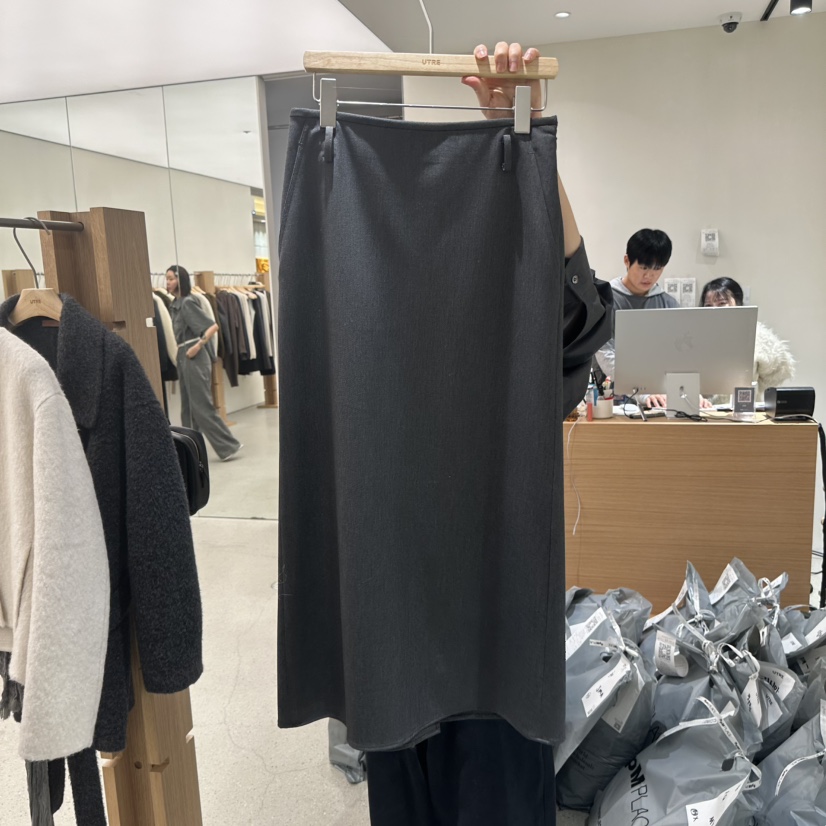 UTRE東大門直郵女士新款休閑真品人氣時尚熱賣推薦長裙長款UTRE長裙圖色1墨色