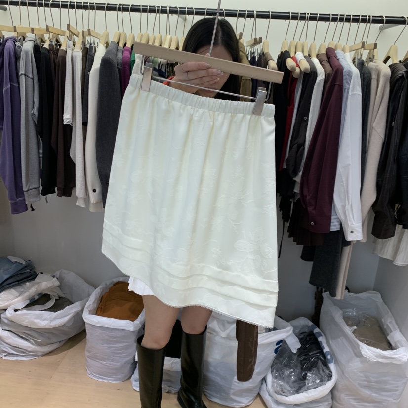 W AND J東大門實拍女士新品推薦時尚真品半身裙中短裙提花WANDJ半身裙/中短裙