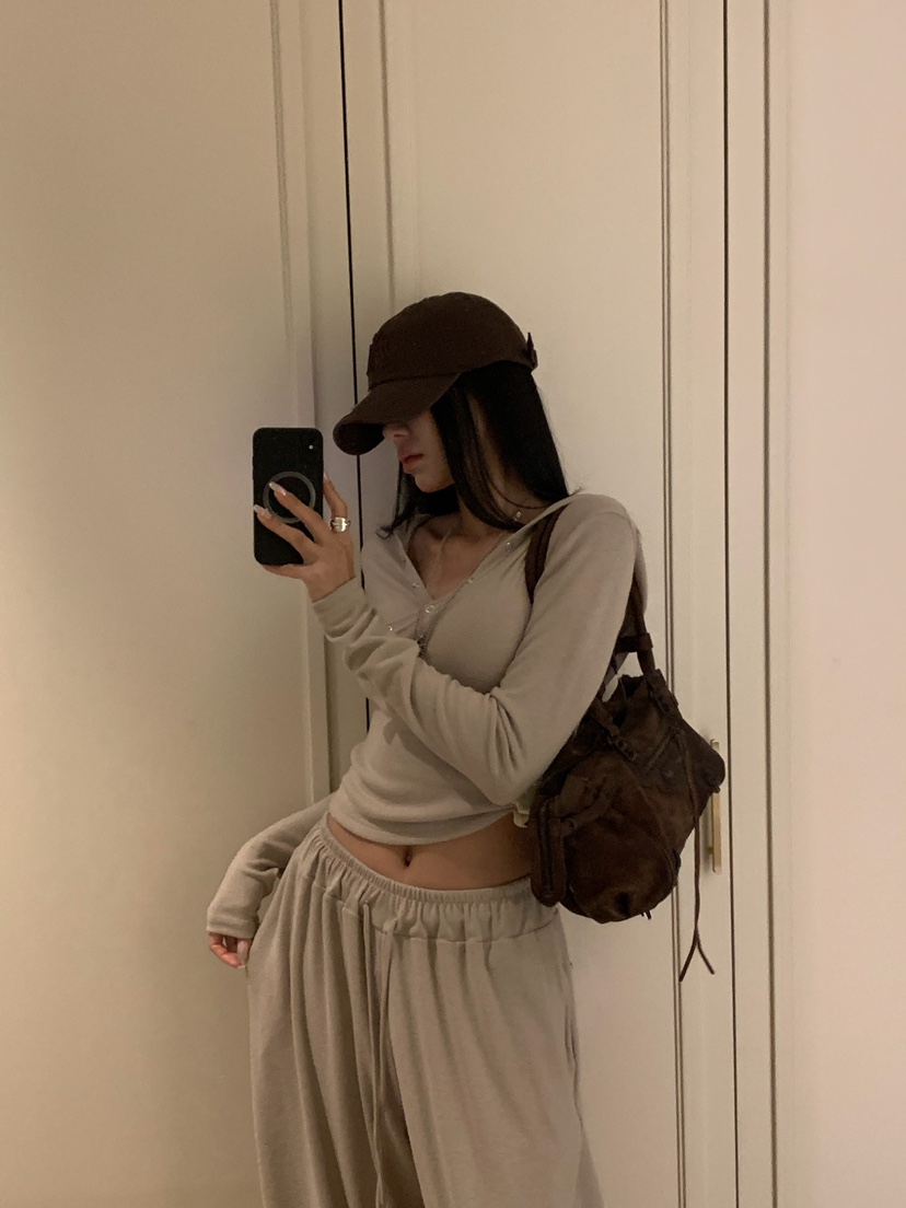 BADCALM東大門實拍女裝新款休閑人氣熱賣推薦長袖T恤連帽衫BADCALM長袖T恤
