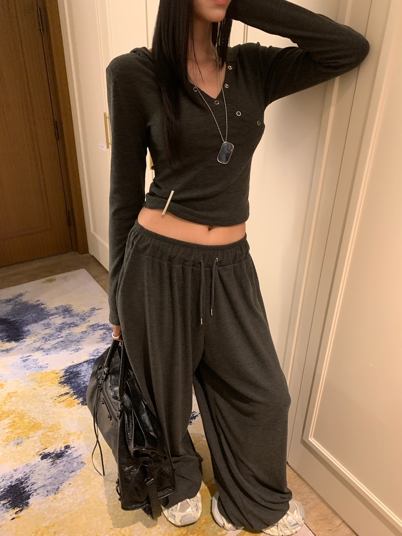BADCALM東大門實拍女裝新款休閑人氣熱賣推薦長袖T恤連帽衫BADCALM長袖T恤