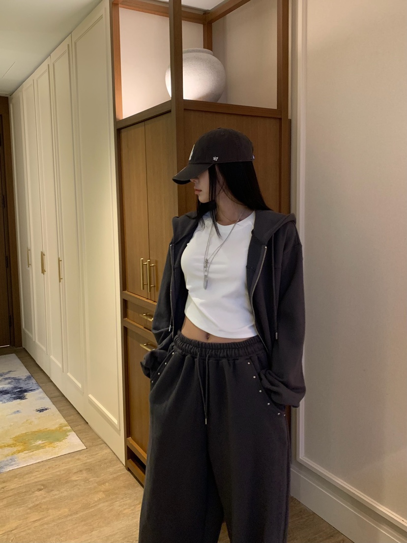 BADCALM東大門代購女裝新款時尚推薦熱賣真品人氣休閑衛衣BADCALM衛衣