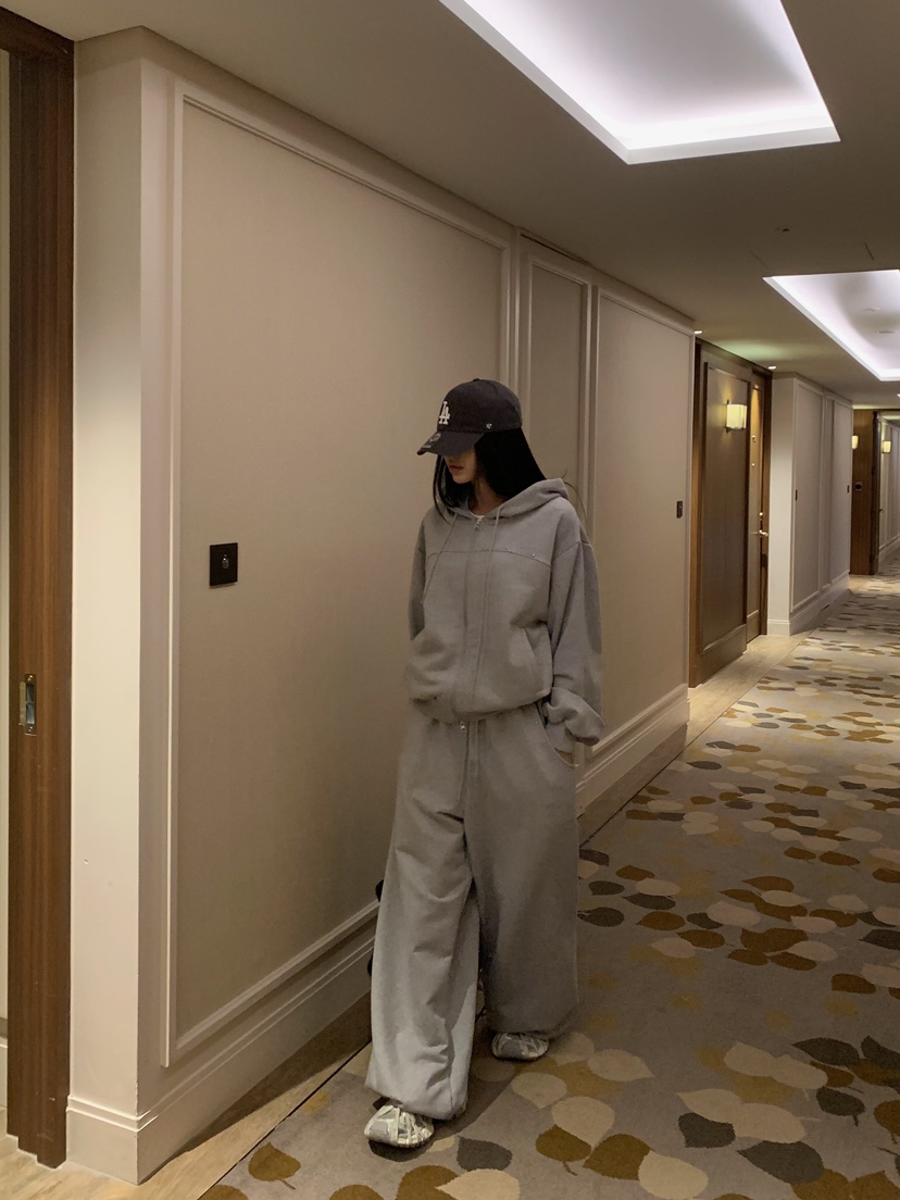 BADCALM東大門代購女裝新款時尚推薦熱賣真品人氣休閑衛衣BADCALM衛衣