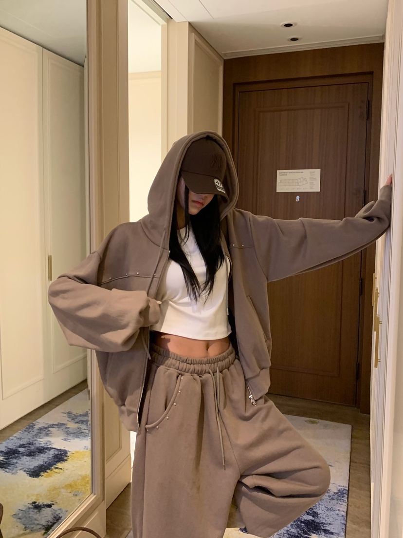 BADCALM東大門代購女裝新款時尚推薦熱賣真品人氣休閑衛衣BADCALM衛衣圖色1