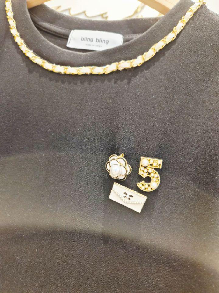 BLING BLING-S/RICO東大門實拍女士新款休閑人氣長袖T恤BLING BLING-S/RICO長袖T恤