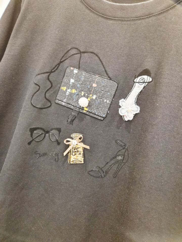 BLING BLING-S/RICO東大門實拍女裝新款推薦真品長袖T恤BLING BLING-S/RICO長袖T恤
