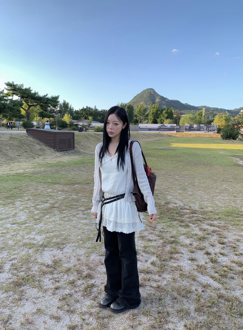 SEOLO東大門直郵女裝新款推薦時尚人氣熱賣連衣裙褶邊絲綢Seolo seoul連衣裙