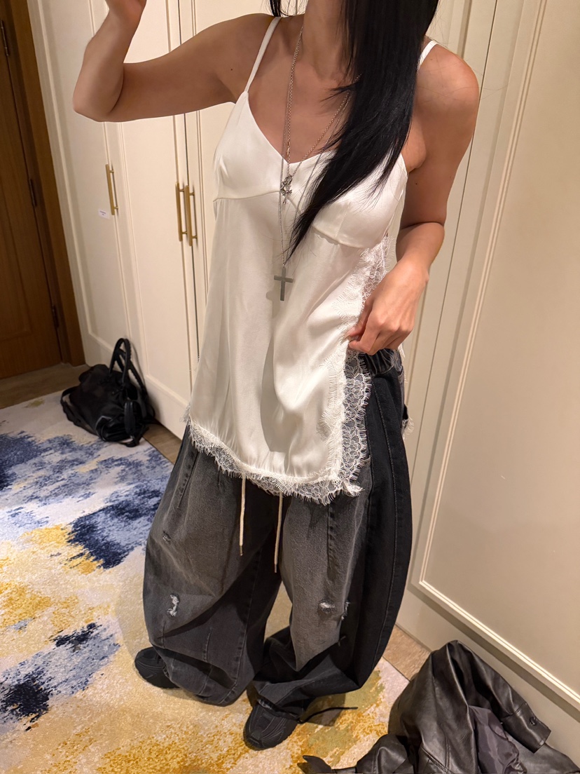 BADCALM東大門實拍女裝新品時尚人氣熱賣真品吊帶背心緞面BADCALM吊帶/背心