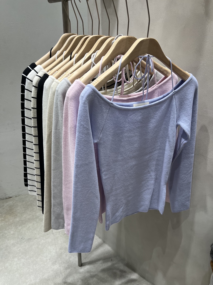 EVERCOMMERCE METICULOUSLY DESIGNED韓國代購女士新款推薦長袖T恤露肩EVERCOMMERCE METICULOUSLY DESIGNED長袖T恤
