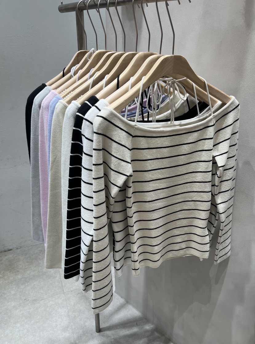 EVERCOMMERCE METICULOUSLY DESIGNED韓國代購女士新款推薦長袖T恤露肩EVERCOMMERCE METICULOUSLY DESIGNED長袖T恤
