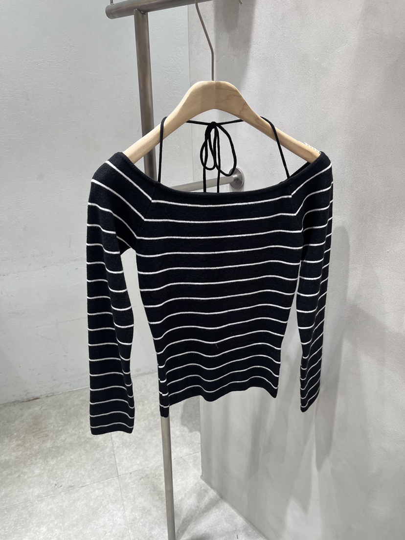 EVERCOMMERCE METICULOUSLY DESIGNED韓國代購女士新款推薦長袖T恤露肩EVERCOMMERCE METICULOUSLY DESIGNED長袖T恤圖色3