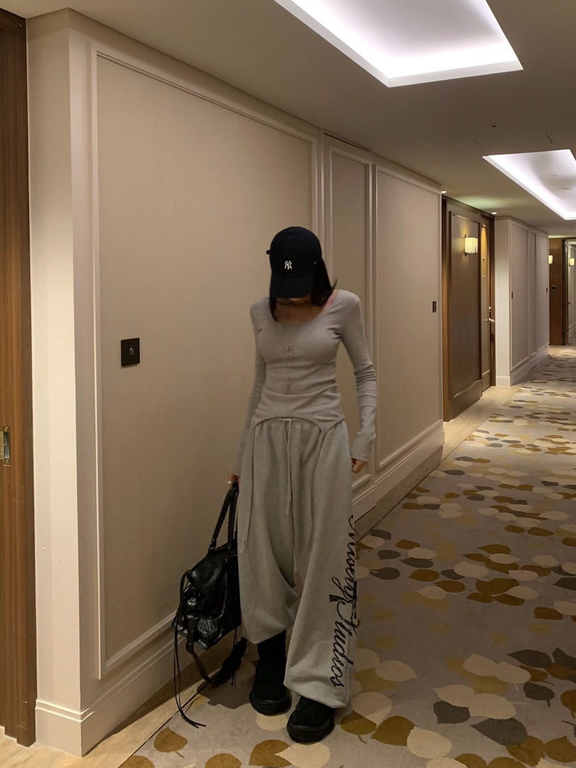 BADCALM韓國直郵女裝新款推薦真品人氣時尚熱賣休閑長袖T恤BADCALM長袖T恤