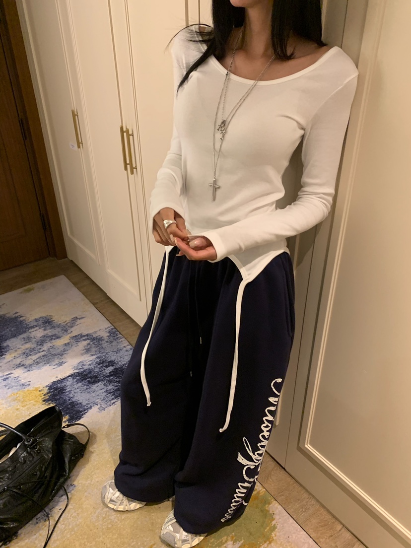 BADCALM韓國直郵女裝新款推薦真品人氣時尚熱賣休閑長袖T恤BADCALM長袖T恤