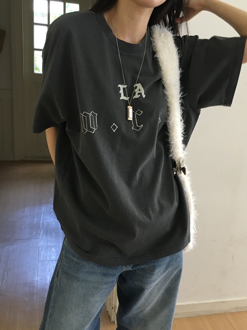 KARE/WEREPIECE東大門直郵女裝新款時尚人氣熱賣T恤復古KARE/WEREPIECET恤