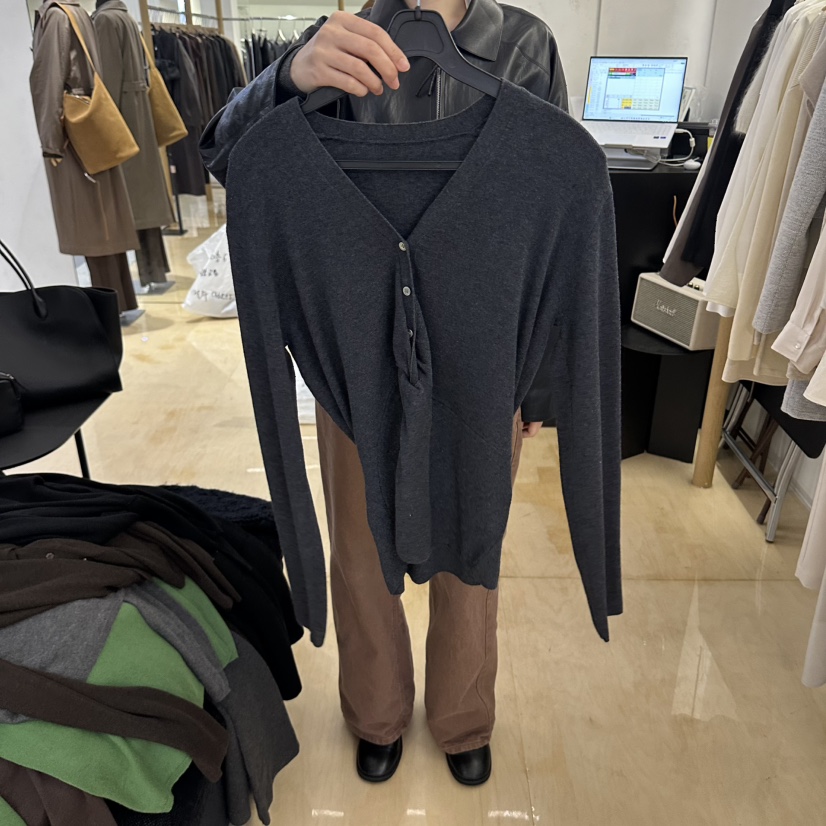 KOIVUE東大門實拍女裝新品人氣休閑真品時尚熱賣長袖T恤開衫KOIVUE長袖T恤圖色1墨色