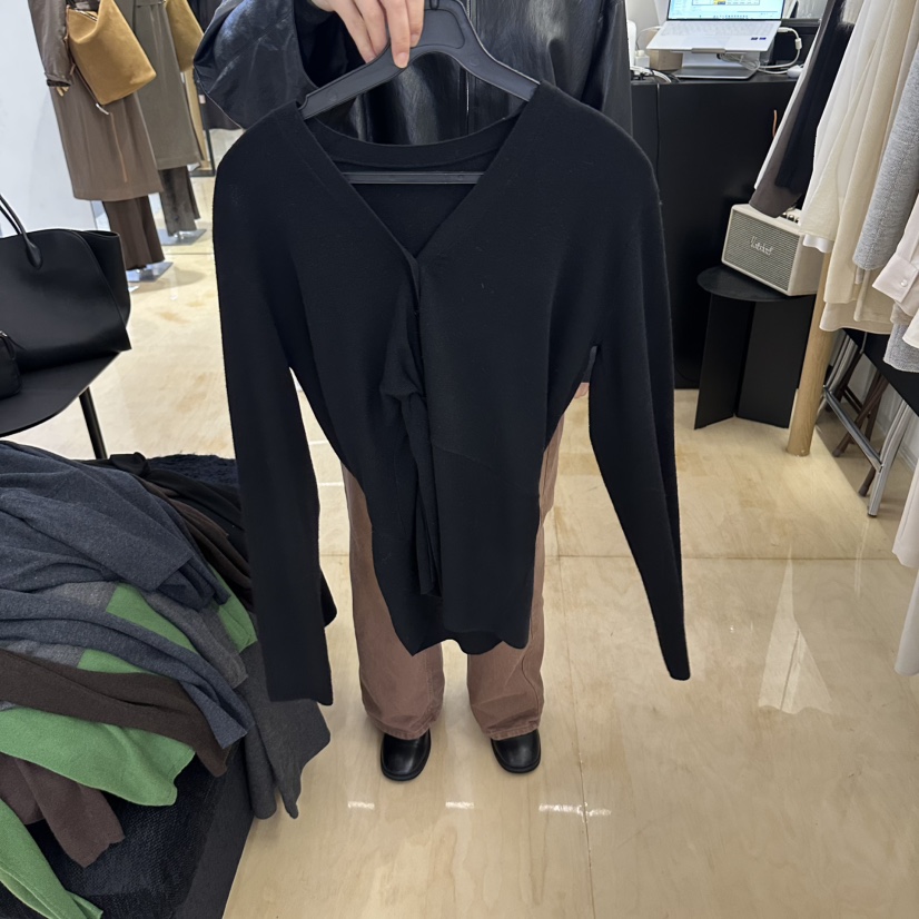 KOIVUE東大門實拍女裝新品人氣休閑真品時尚熱賣長袖T恤開衫KOIVUE長袖T恤圖色3黑色