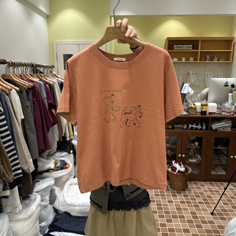 OURMOMENT東大門實拍女士新品時尚真品推薦熱賣人氣休閑T恤OURMOMENTT恤圖色2