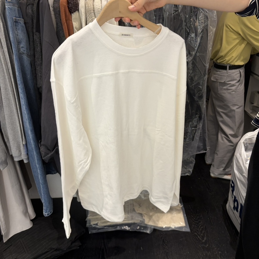 TAFFETA/MURET/ROBERTI東大門直郵女裝新款休閑長袖T恤刺繡TAFFETA/MURET/ROBERTI長袖T恤圖色1