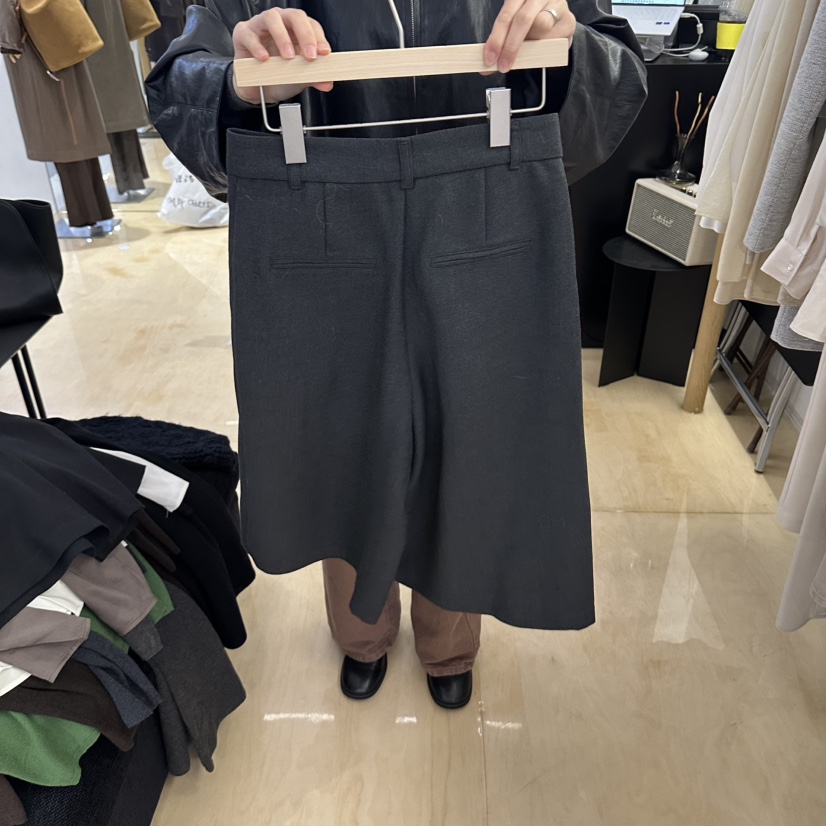 KOIVUE東大門直郵女士新款時尚推薦真品熱賣人氣休閑短褲KOIVUE短褲