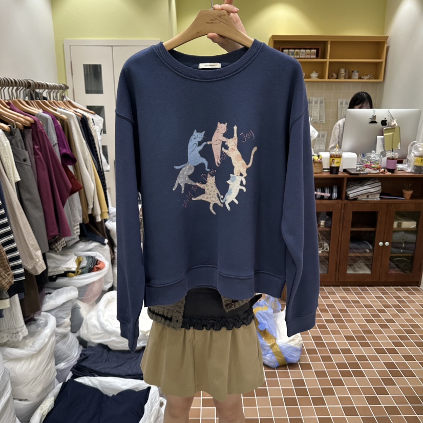 OURMOMENT東大門實拍女裝新品人氣時尚熱賣休閑真品推薦衛衣OURMOMENT衛衣圖色2