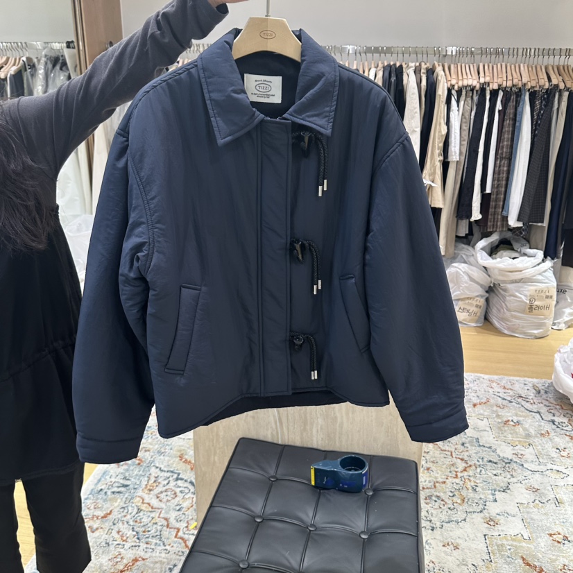 TIZZI東大門代購女士新品推薦休閑熱賣真品時尚人氣短款棉服TIZZI短款棉服圖色2