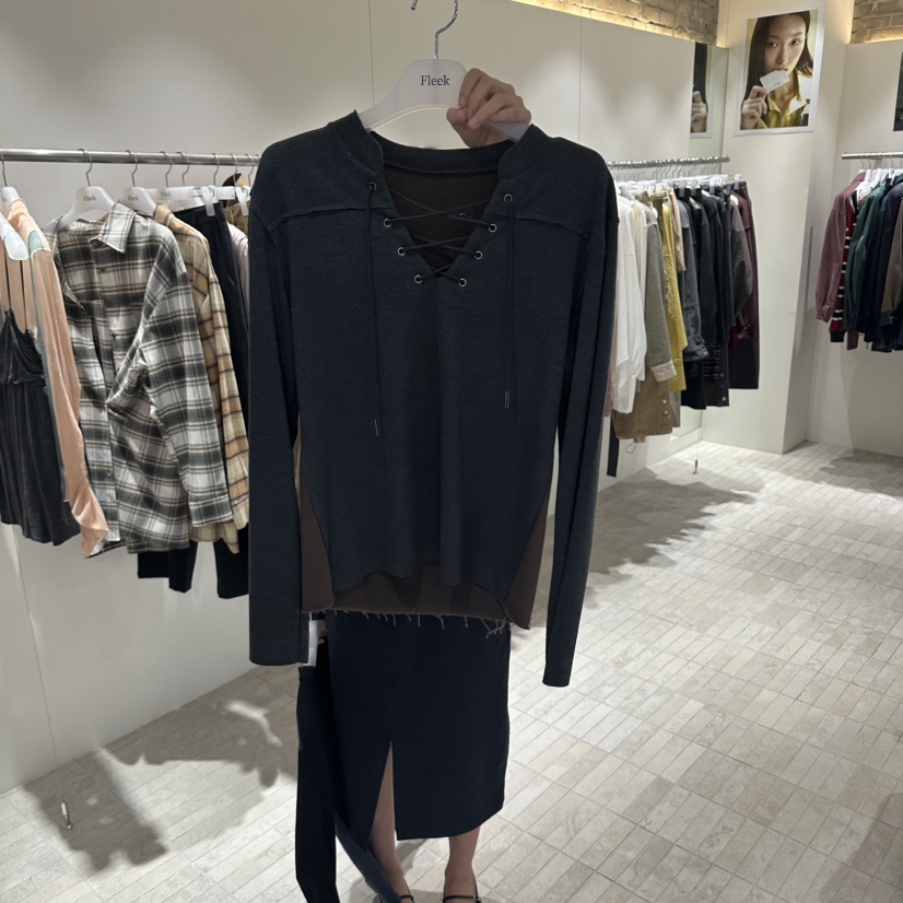 FLEEK韓國代購女裝新品休閑真品時尚人氣推薦熱賣長袖T恤Fleek長袖T恤圖色3墨色
