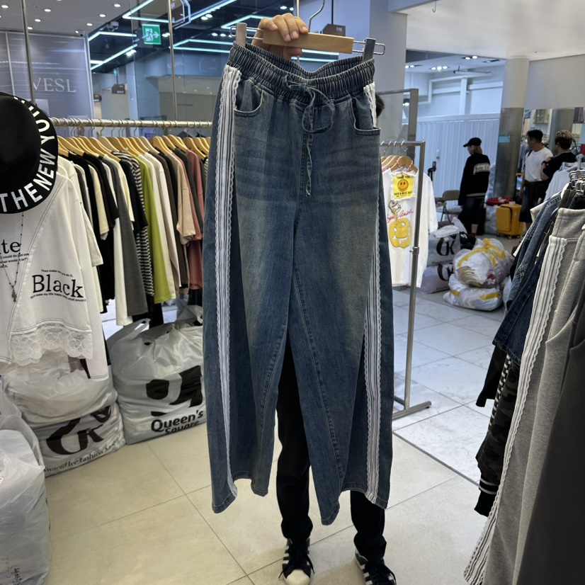 K STORY東大門代購女裝新款推薦時尚真品人氣牛仔褲蕾絲K STORY牛仔褲圖色1