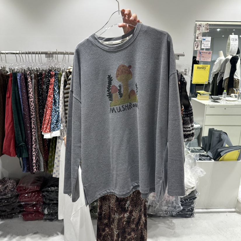 COMBO韓國代購女裝新品真品時尚人氣推薦休閑熱賣長袖T恤COM_BO長袖T恤圖色2