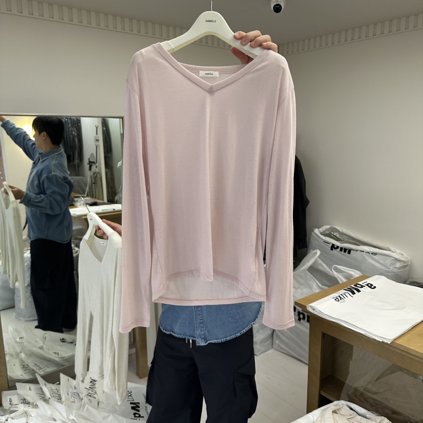 GABRIELLE韓國直郵女士新品推薦熱賣人氣真品時尚長袖T恤V領GABRIELLE長袖T恤圖色2
