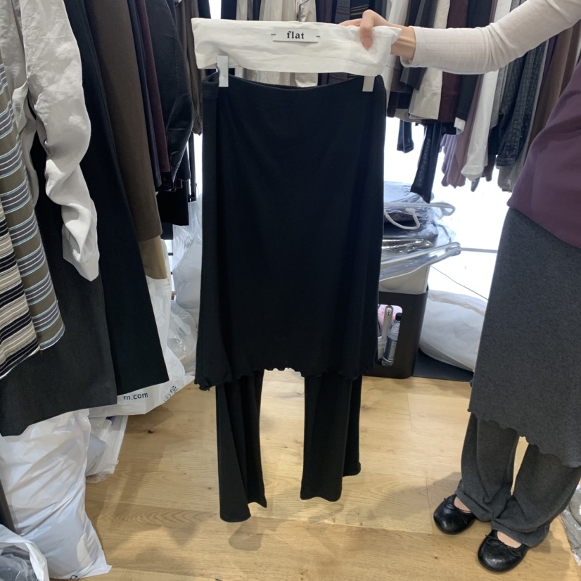 FLAT韓國代購女裝新款真品推薦休閑熱賣人氣時尚裙褲flat裙褲圖色2黑