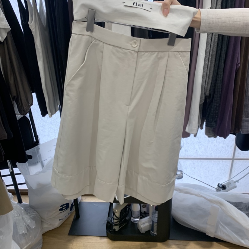 FLAT東大門實拍女士新品真品人氣推薦時尚熱賣休閑短褲flat短褲圖色2