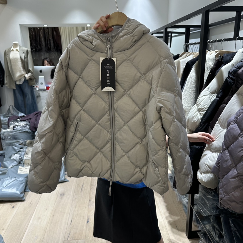 BRUNI/RICOTTA東大門實拍女士新品人氣推薦時尚短款羽絨服BRUNI/RICOTTA短款羽絨服圖色1