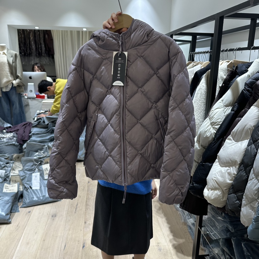 BRUNI/RICOTTA東大門實拍女士新品人氣推薦時尚短款羽絨服BRUNI/RICOTTA短款羽絨服圖色2