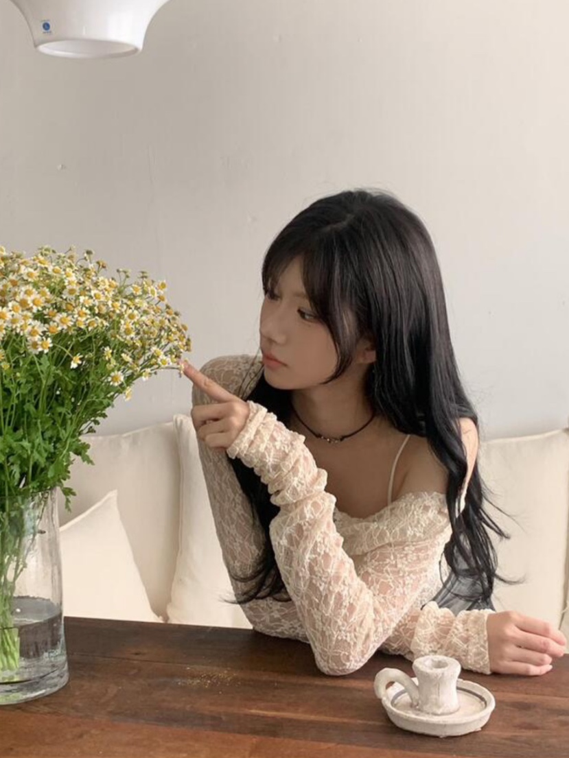 ROOOF韓國代購女裝新款推薦時尚真品熱賣長袖T恤不含內搭ROOOF長袖T恤