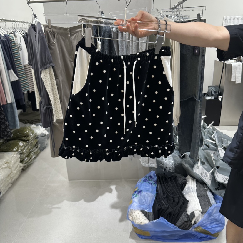 ANDE韓國直郵女裝新品時尚推薦休閑人氣熱賣真品短裙絲絨ANDE短裙圖色2