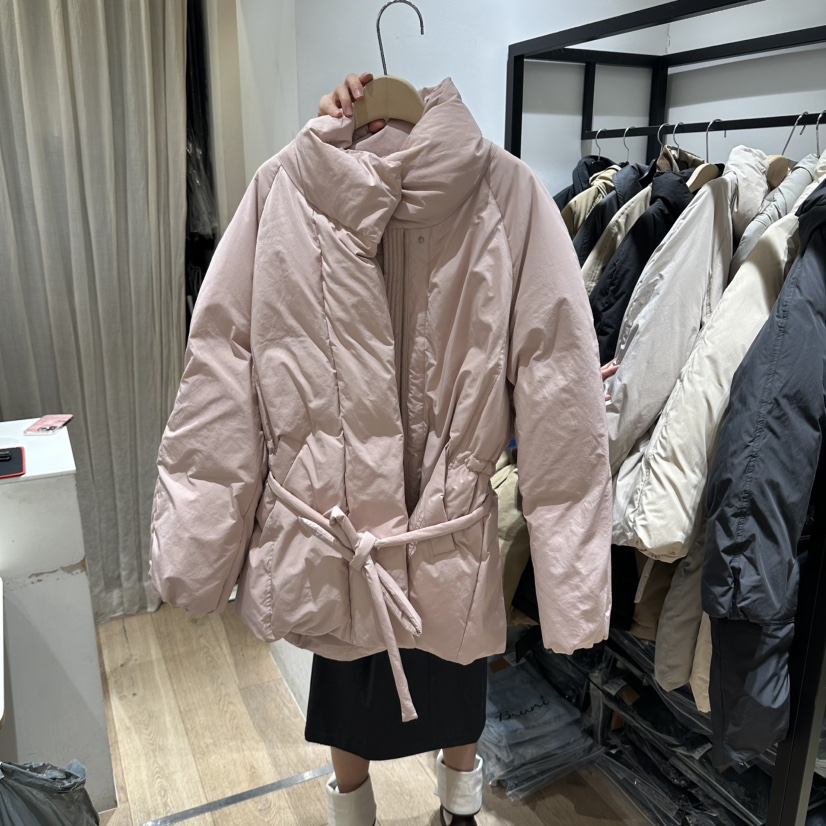 BRUNI/RICOTTA東大門代購女裝新款休閑短款羽絨服含腰繩高領BRUNI/RICOTTA短款羽絨服圖色2