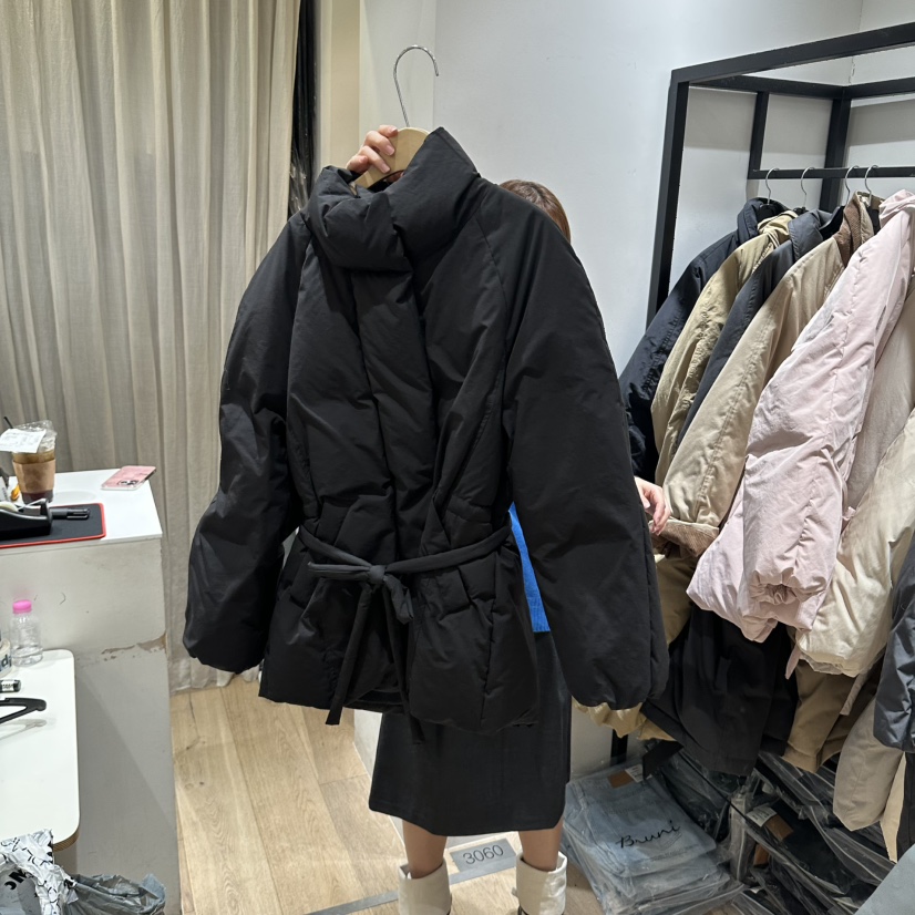 BRUNI/RICOTTA東大門代購女裝新款休閑短款羽絨服含腰繩高領BRUNI/RICOTTA短款羽絨服圖色3