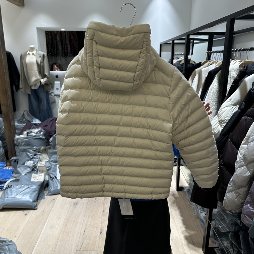 BRUNI/RICOTTA東大門直郵女士新品休閑熱賣推薦短款羽絨服BRUNI/RICOTTA短款羽絨服