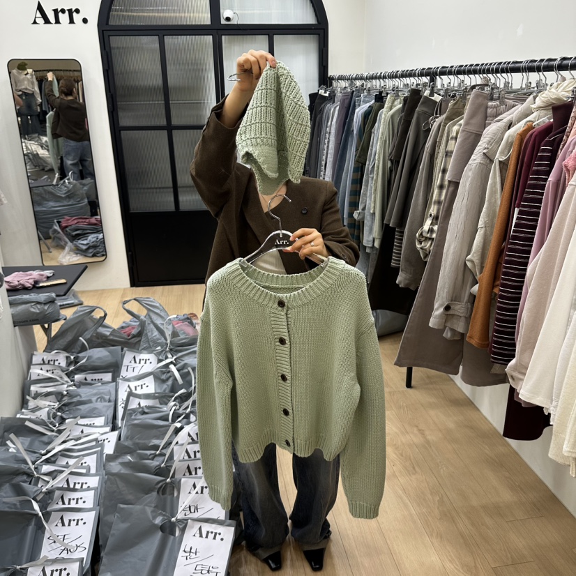 ARR韓國直郵女士新款推薦人氣真品時尚休閑毛衣含帽子開衫ARR毛衣圖色3