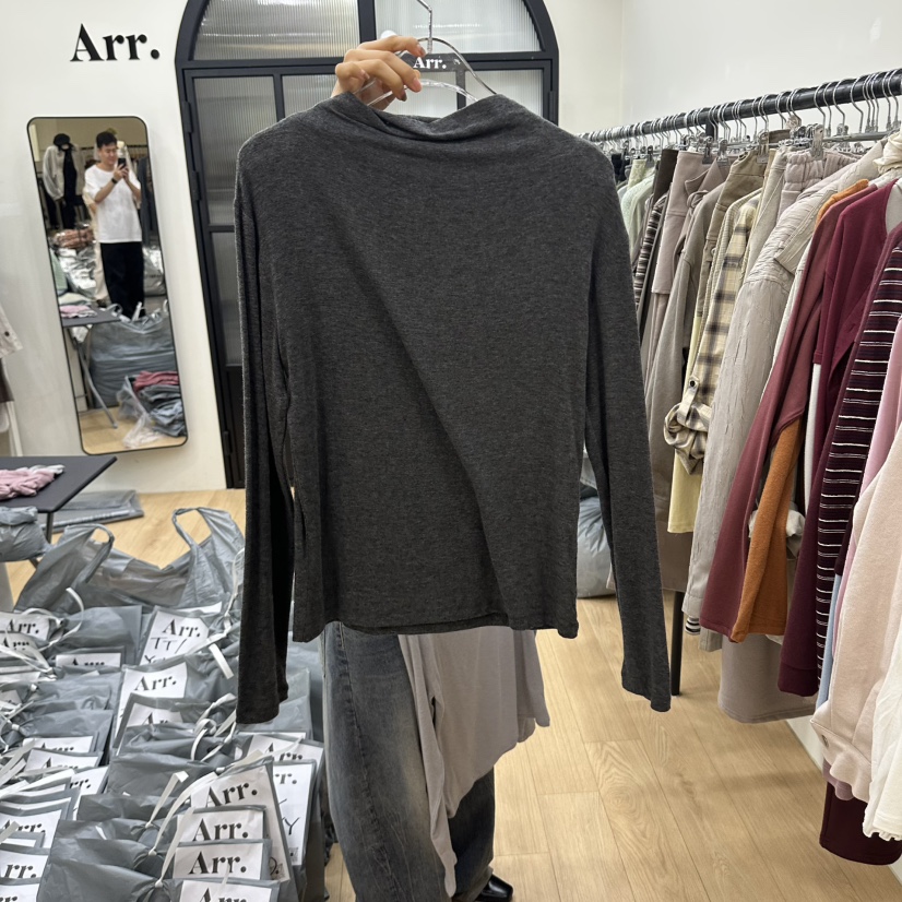 ARR東大門實拍女士新品休閑熱賣推薦時尚長袖T恤半領柔軟ARR長袖T恤圖色3