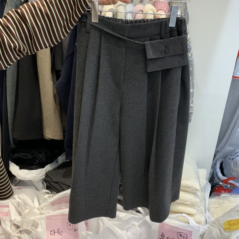 RIVEROOM東大門直郵女士新品休閑人氣推薦真品短褲含小包RIVEROOM短褲圖色2墨