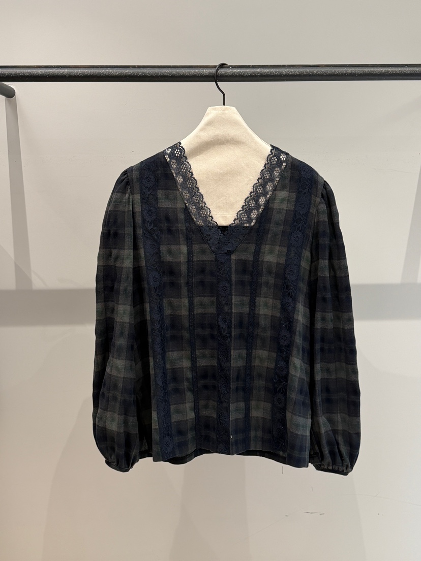 LOVE PULL韓國代購女裝新品熱賣時尚人氣真品襯衫蕾絲衫LOVE PULL襯衫/蕾絲衫圖色2